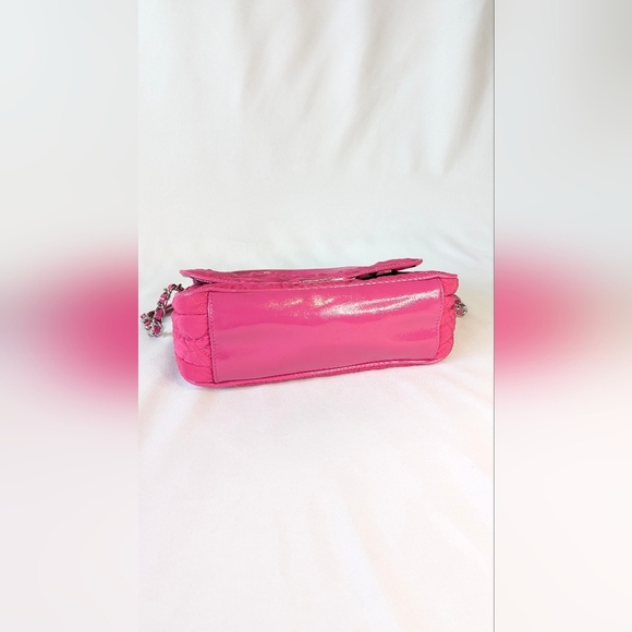 Vera Bradley Quilted Shoulder Bag Hot Pink Patent Leather Barbie Barbiecore EUC - Picture 6 of 10